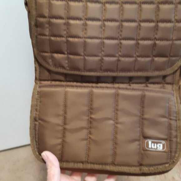 Lug Crossbody Bag - Picture 4 of 14